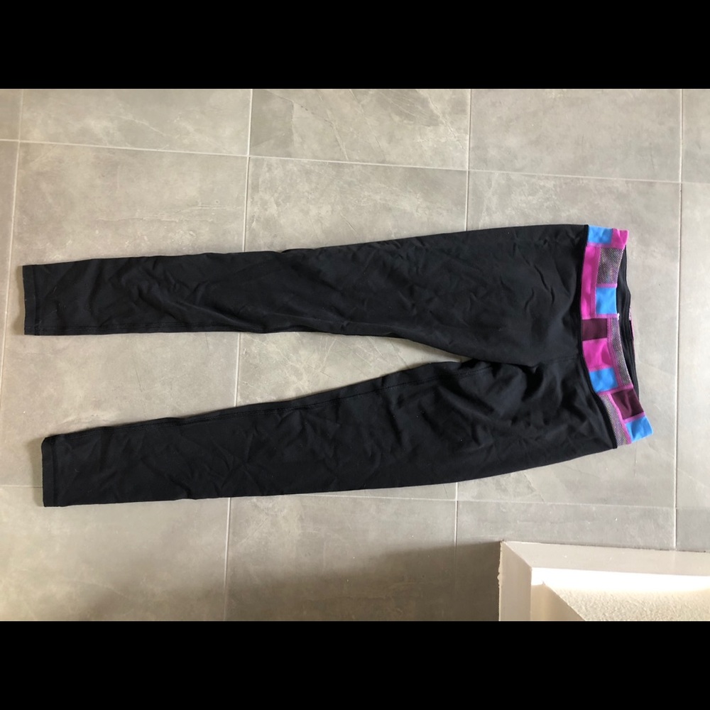 black Ivivva leggings